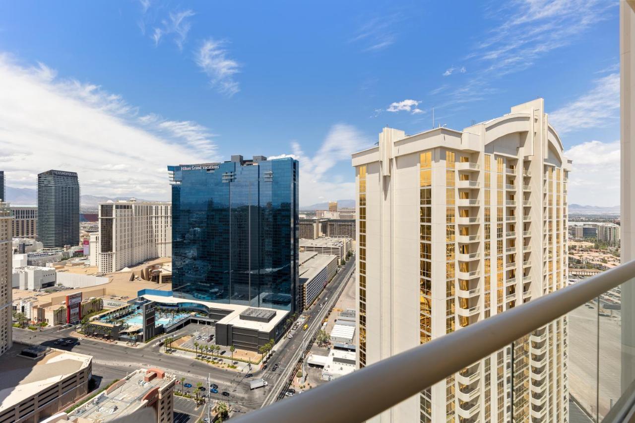 Lucky Gem Penthouse & Luxury Suites At Signature Resort, Balcony Strip View 1607 ラスベガス エクステリア 写真
